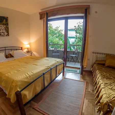 Mavero Direkt Am By Interhome Banjole